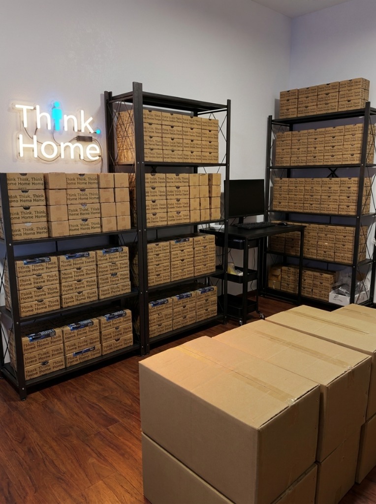 Almacén central y stock oficial Think Home en Cochabamba Bolivia